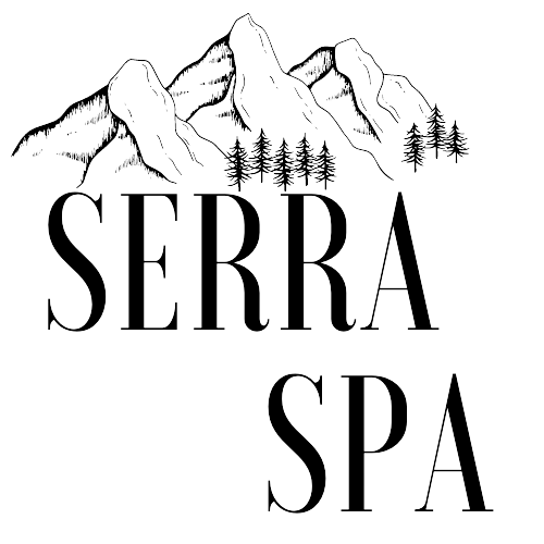 Logo com montanha e texto escrito serra spa